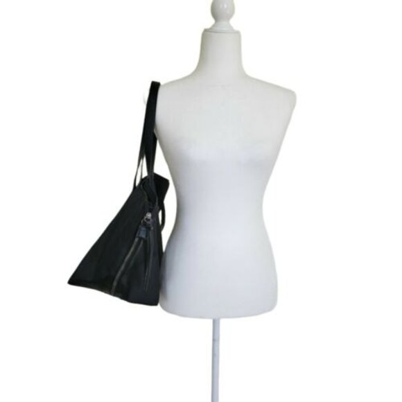 Botkier New York Bond Black Tote  Weekender Nylon Shoulder Bag carry-on Vacation - Picture 3 of 12